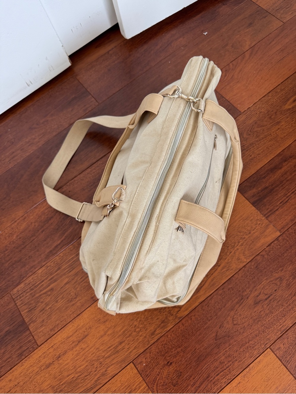 BÉIS Original Canvas Weekender Bag | Travel Carry-On with Bottom Compartment - Picture 7 of 15